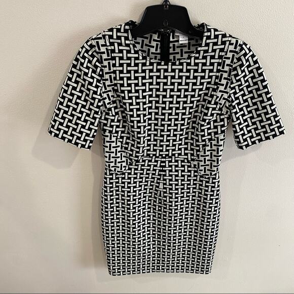 DVF Diane Von Furstenberg Geometric Black White Sheath Dress Size 4 Work Chic - Picture 6 of 15